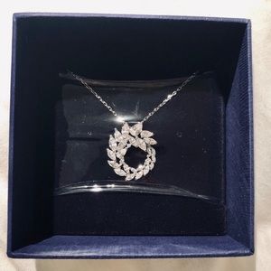 Never been worn Swarovski Pendant